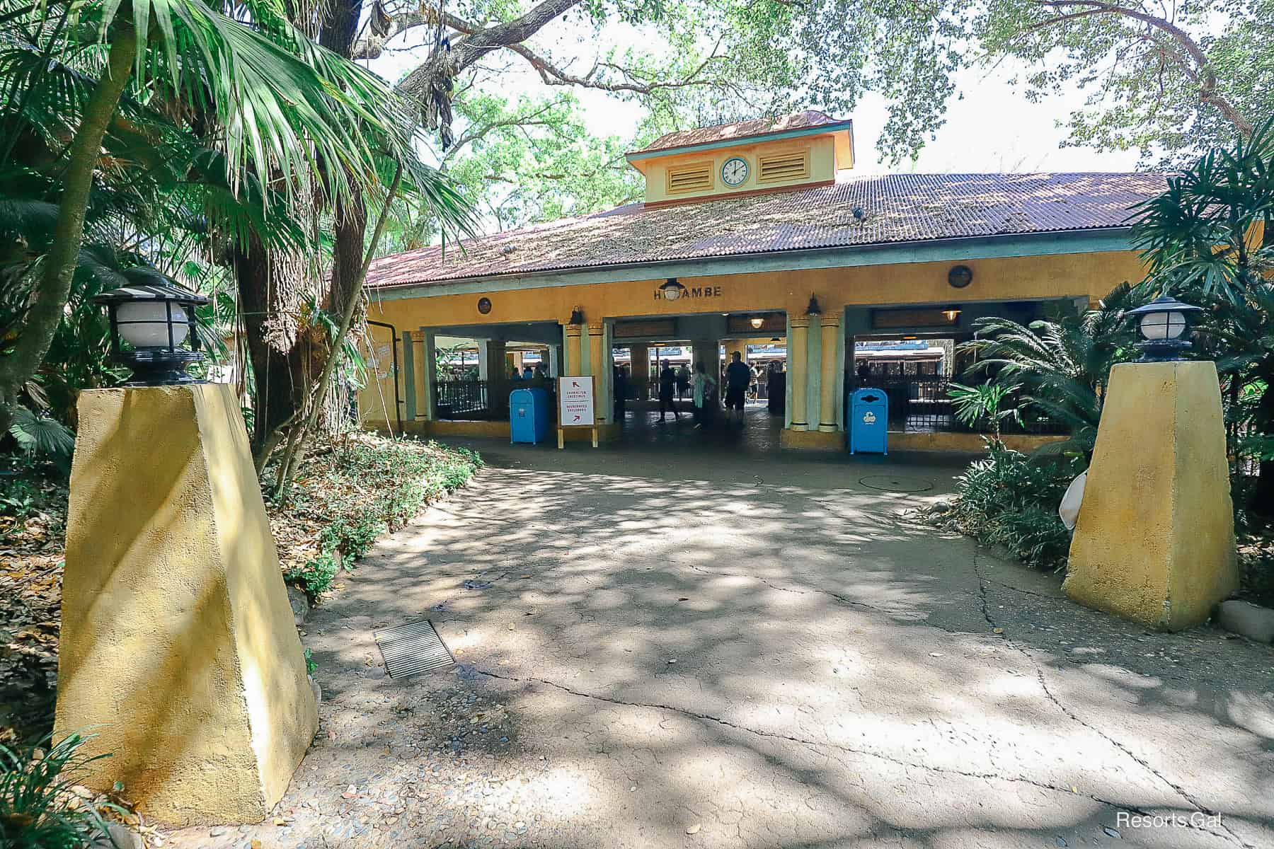 an almost empty Harambe Train Station