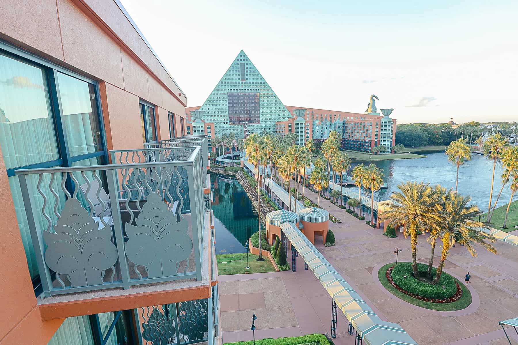 the size of the balconies at the Swan facing the Dolphin 