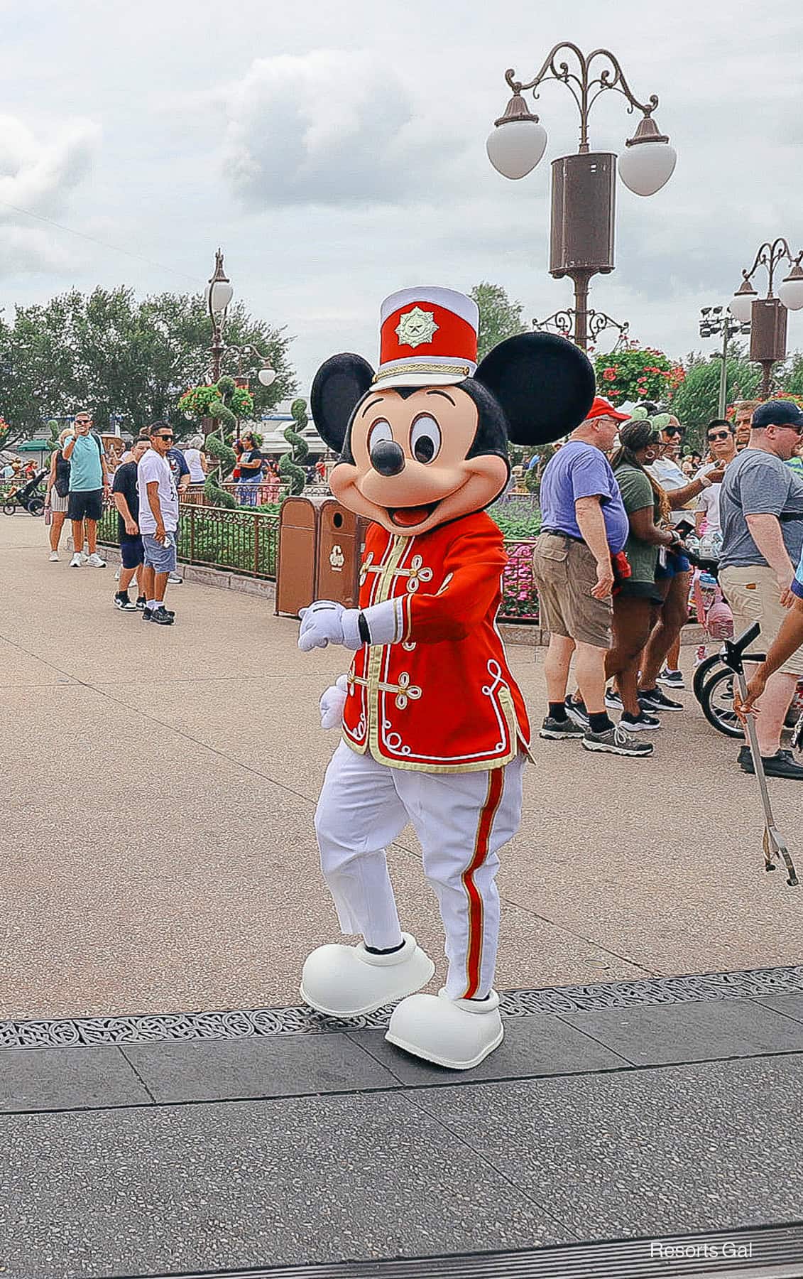 cropped Mickey Mouse in band leader outfit