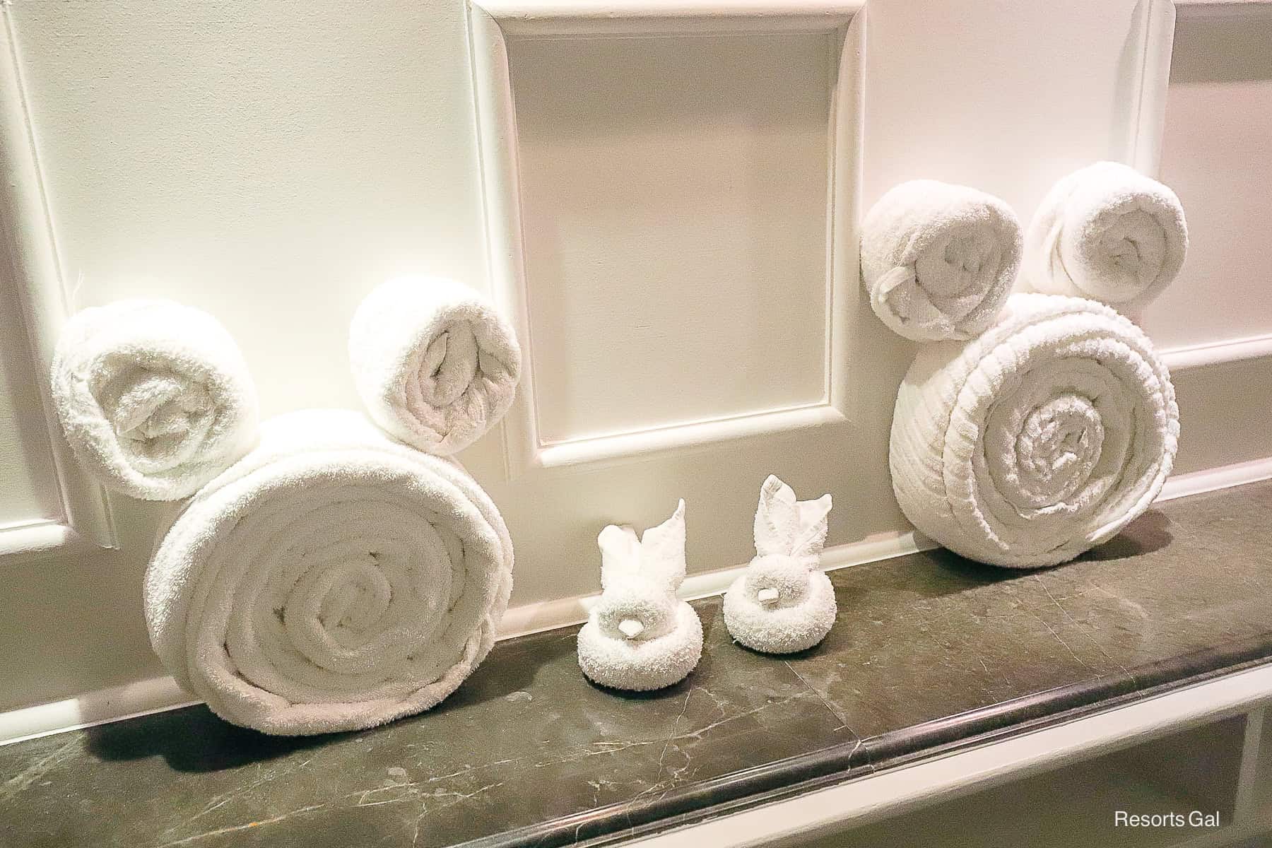 towel Minnie and Mickey Mouse and baby birds