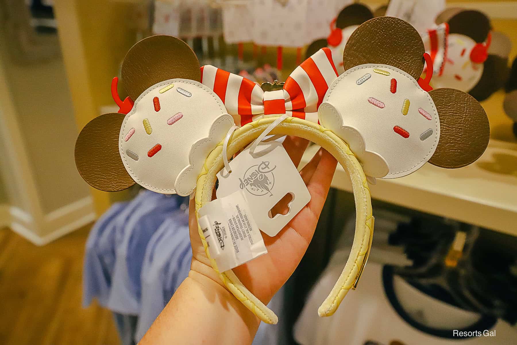 the back side of the Beaches and Cream Minnie Mouse Ears by Loungefly