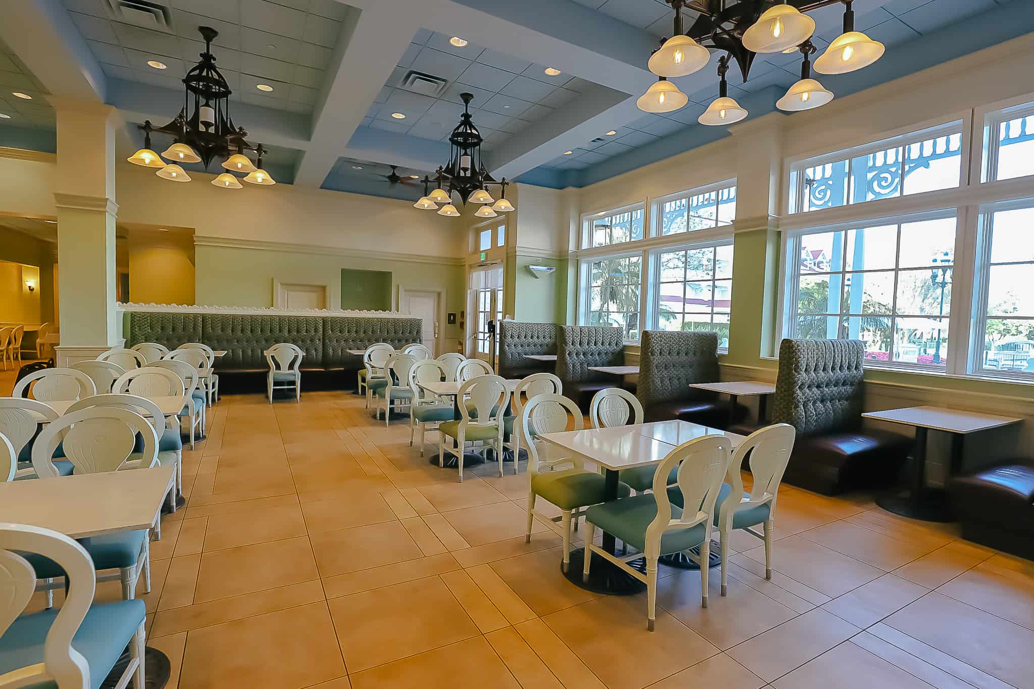 interior dining room of Gasparilla Island Grill