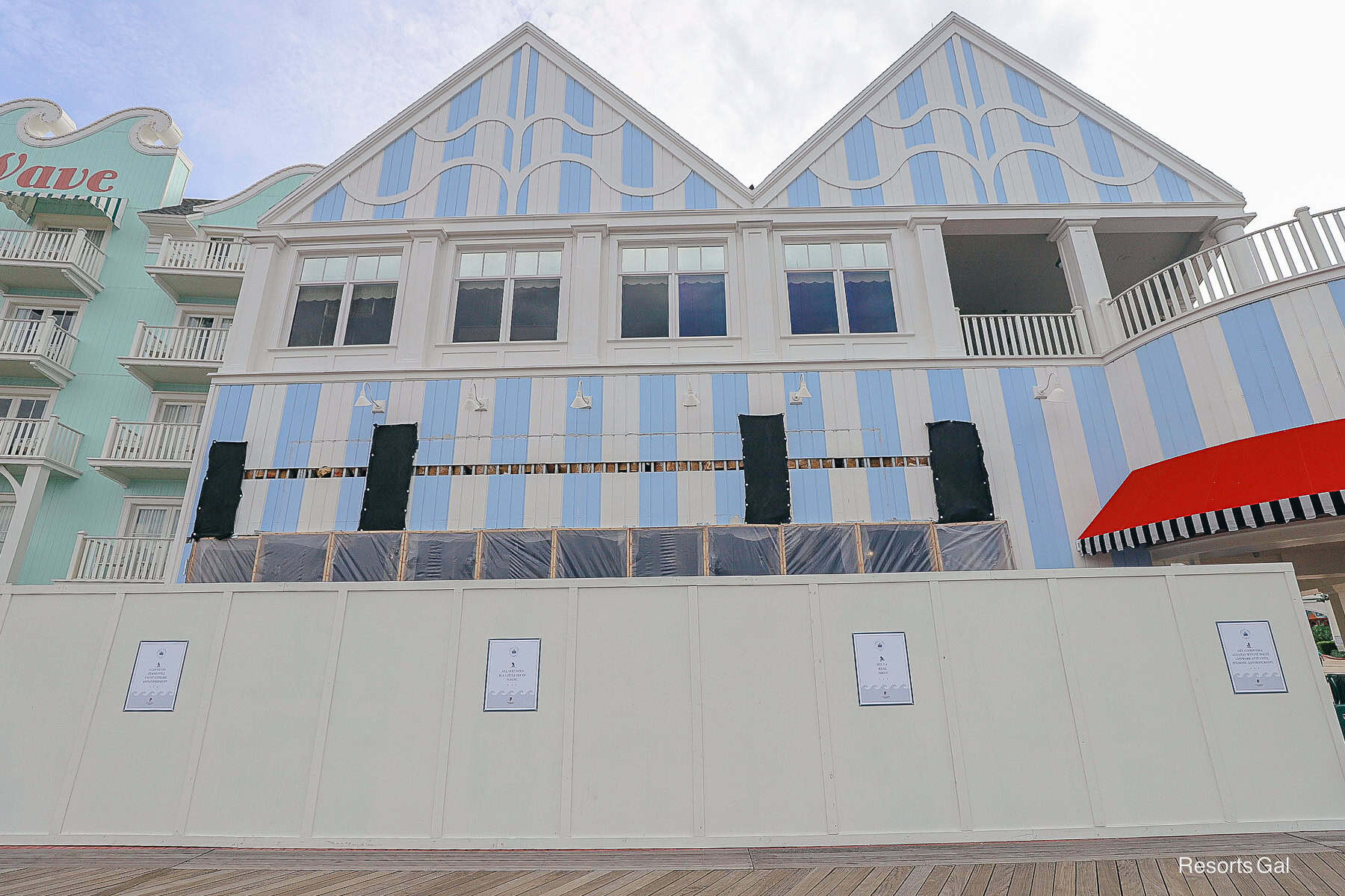 shows where the front of the former Jelly Rolls has been demolished 
