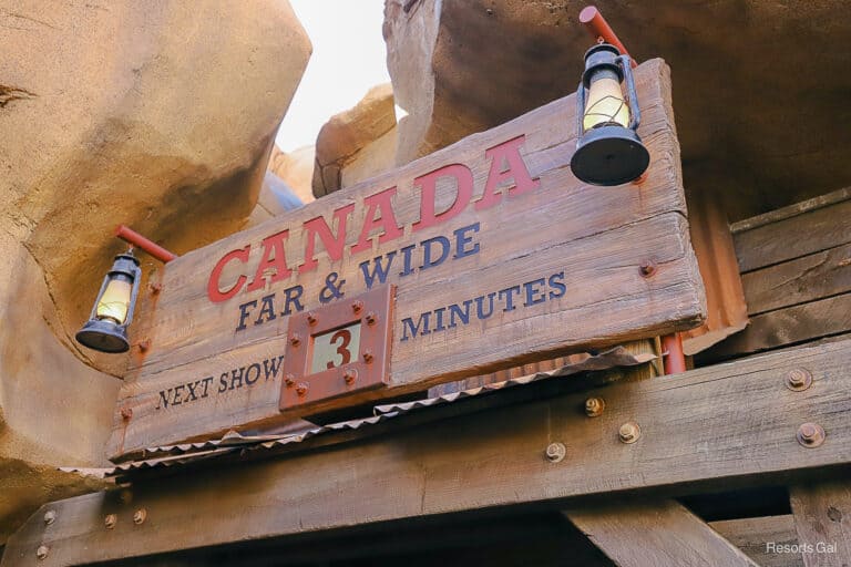 Canada Far and Wide in Circle-Vision 360 (A Resorts Gal Guide)