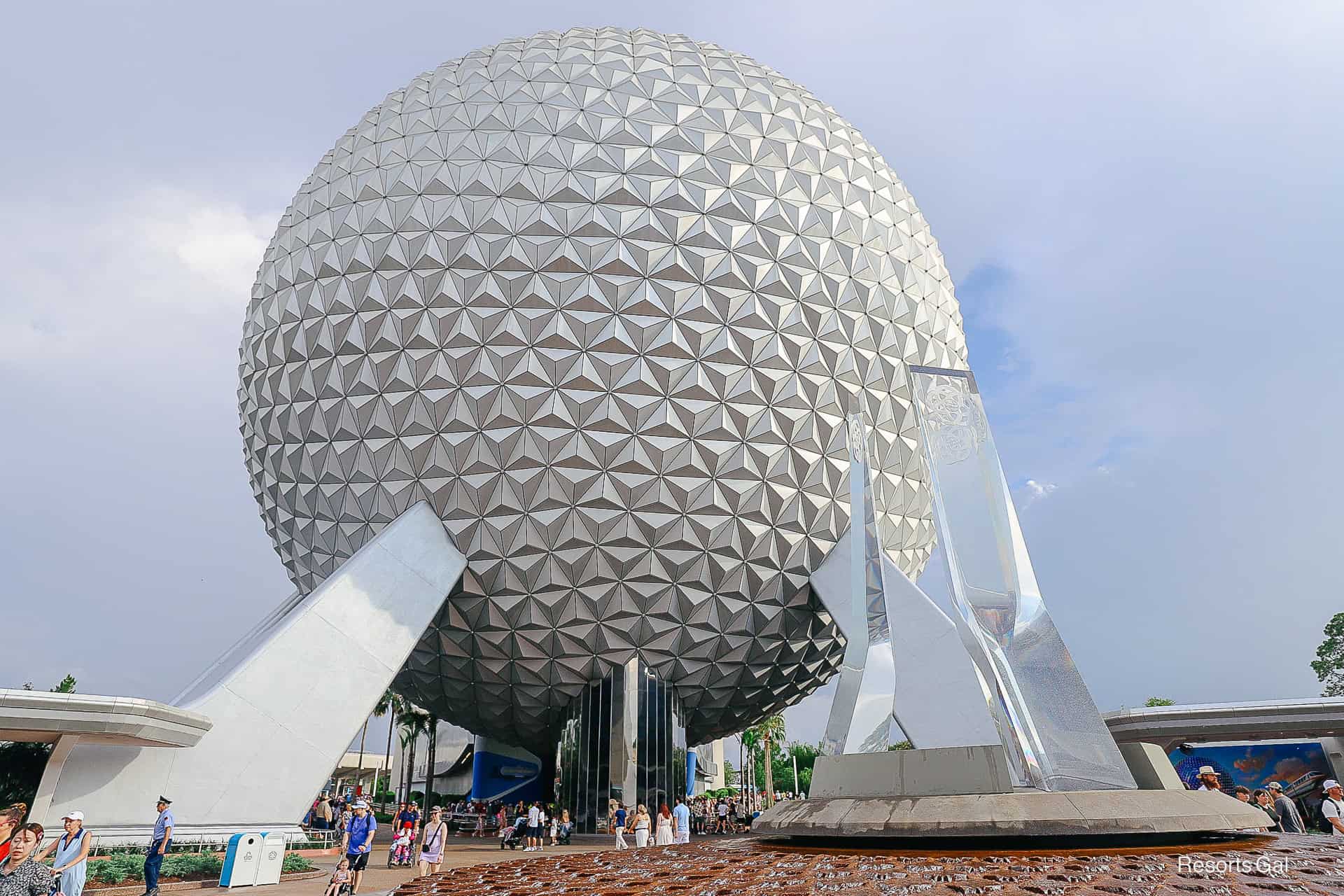 Read How to Use the Car Locater at Disney World