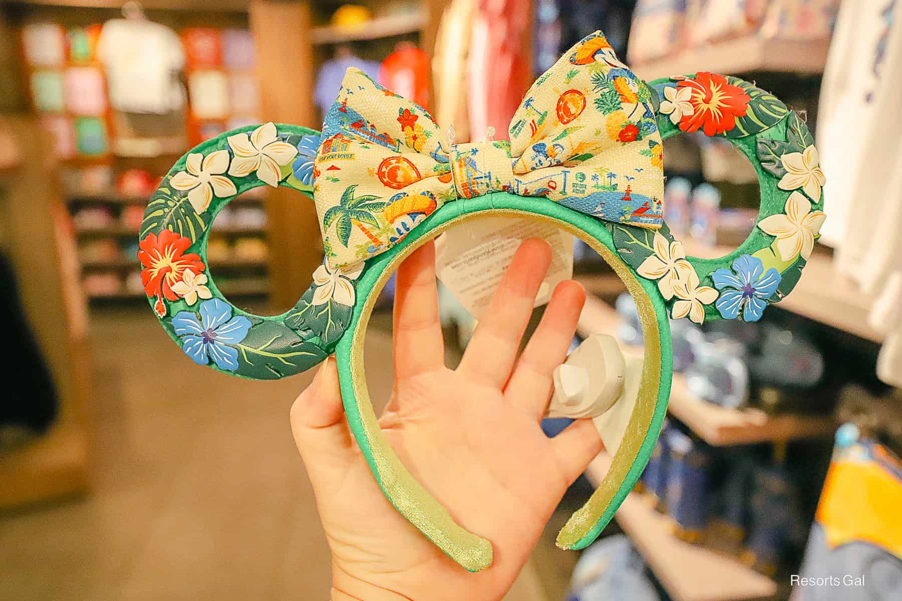 New Pair of Minnie Ears Debut at Disney’s Caribbean Beach Resort in 2026