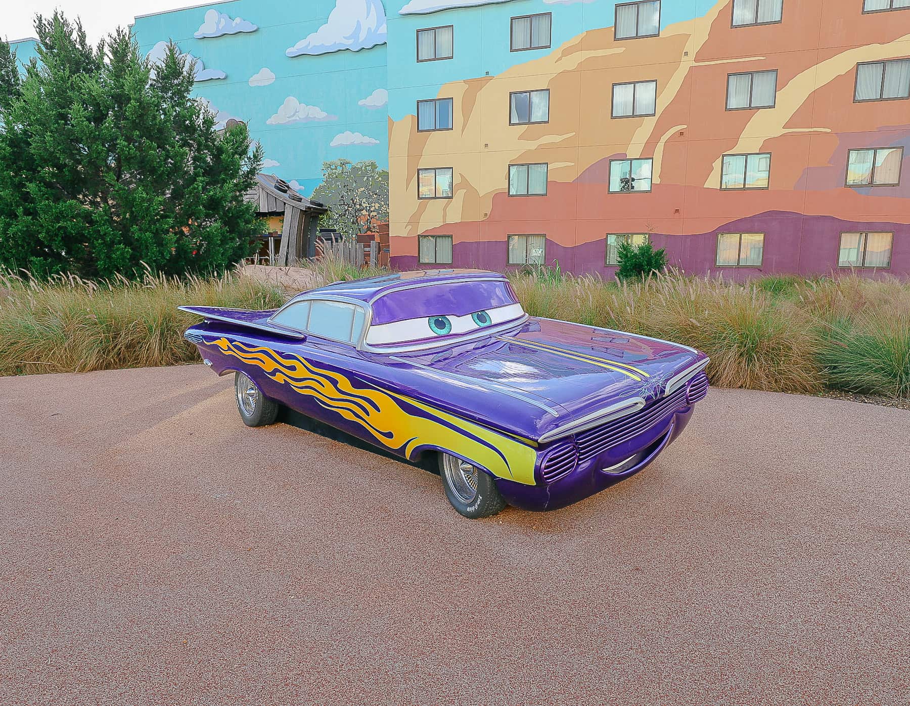 Ramone with Cars Hotel background