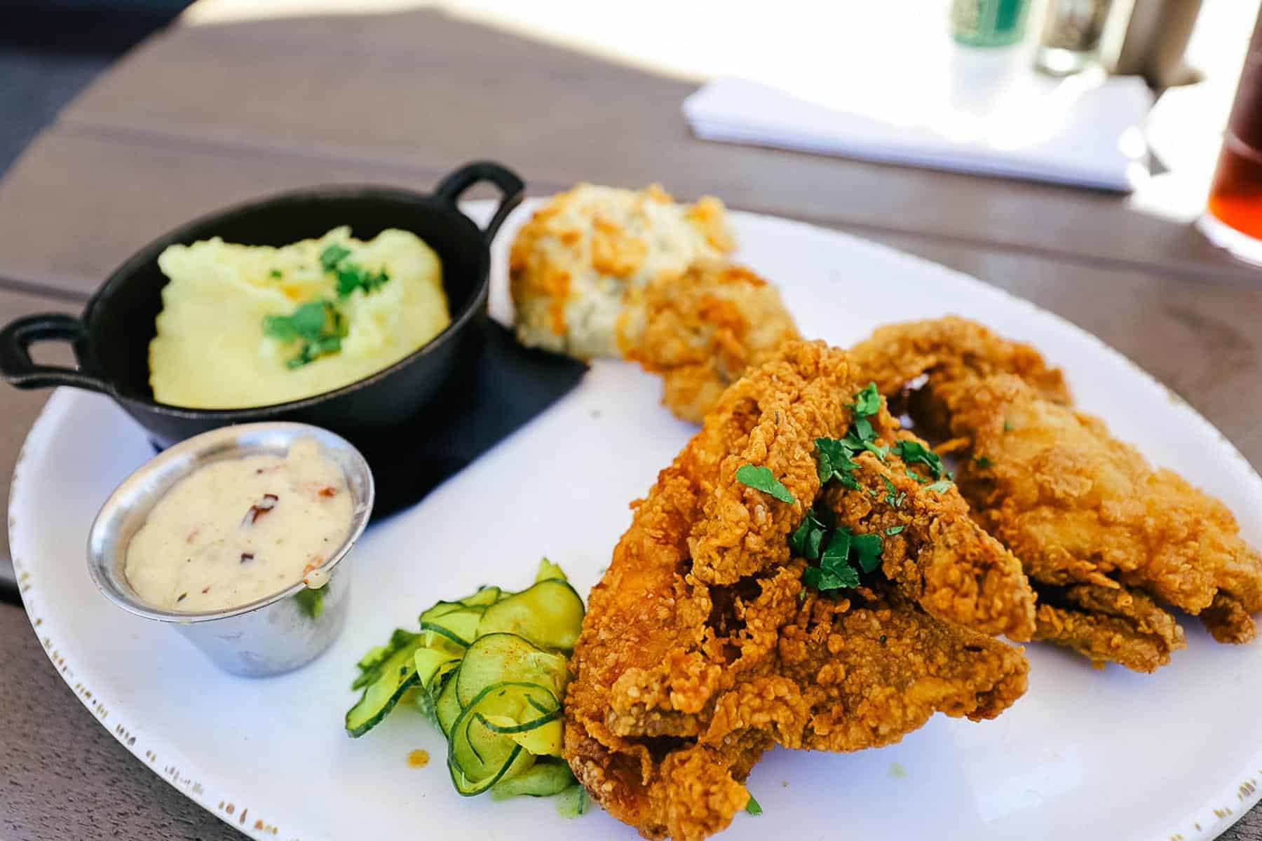 an alternate view of the fried chicken platter 