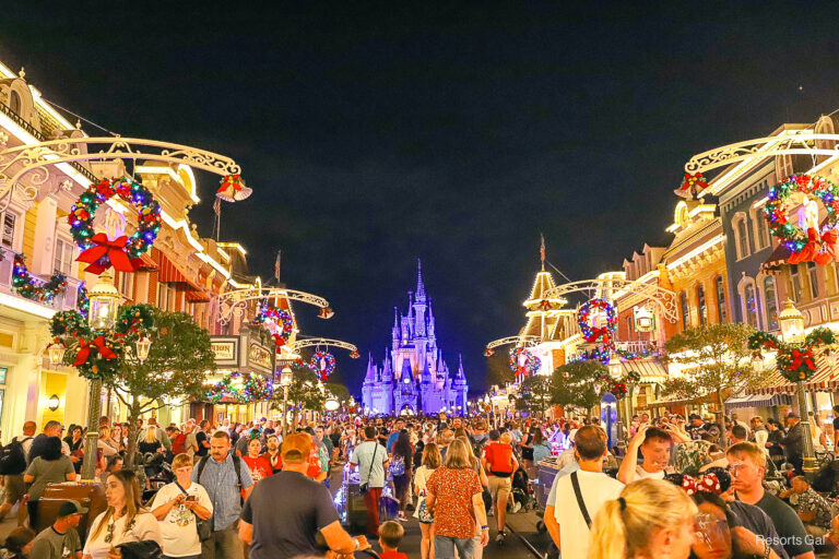 Our Guide to Christmas at Magic Kingdom in 2025