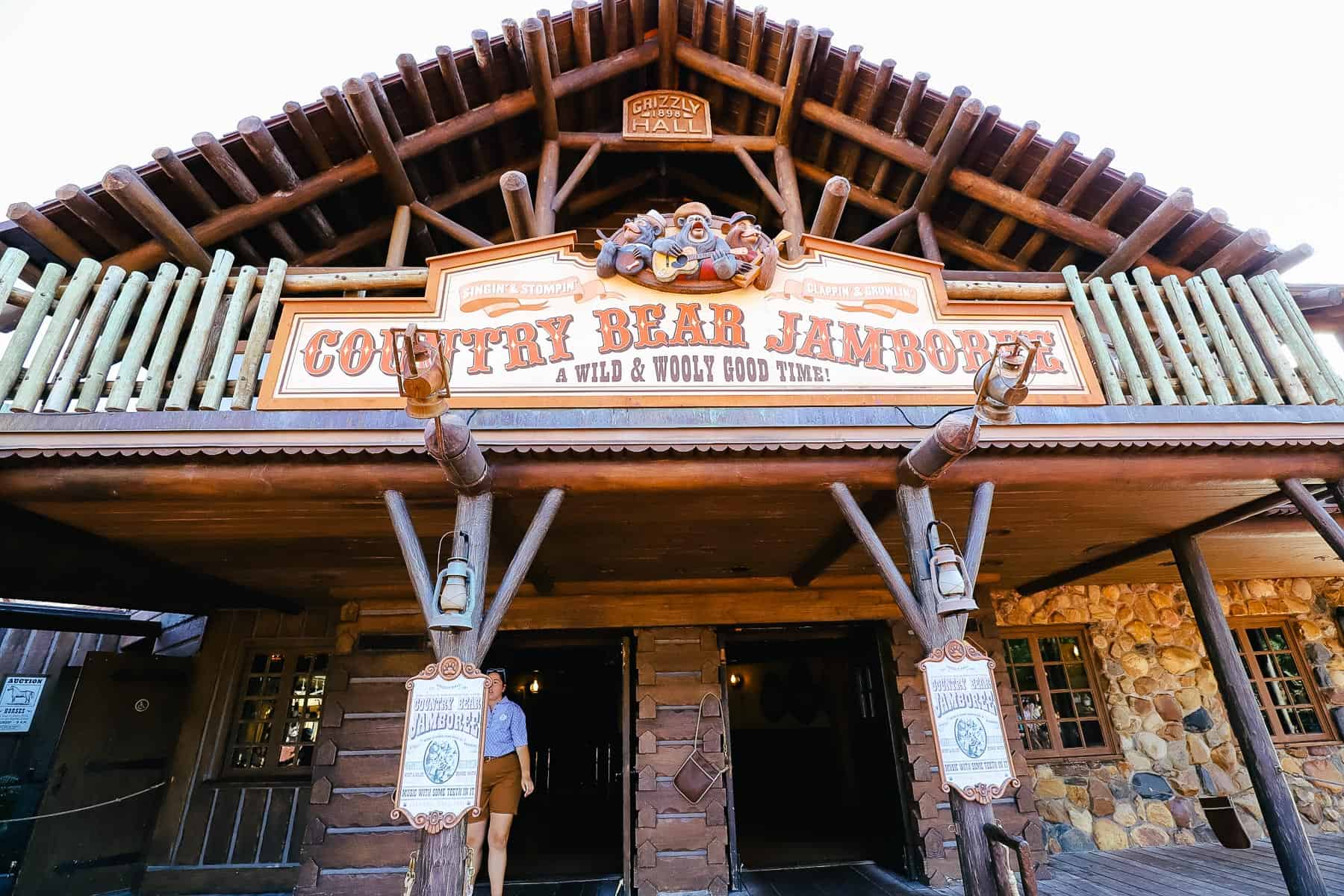 entrance to Country Bear Jamboree at Disney 