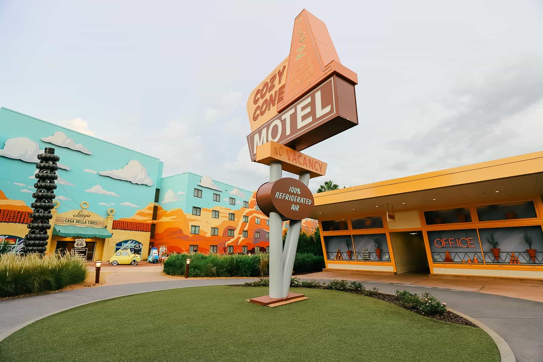 Cozy Cone Motel 