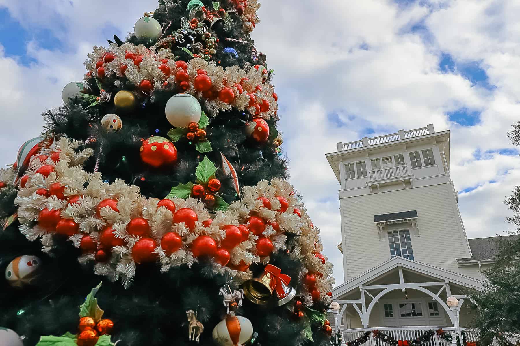 Christmas at Disney’s Boardwalk Inn (With Lots of  Photos)