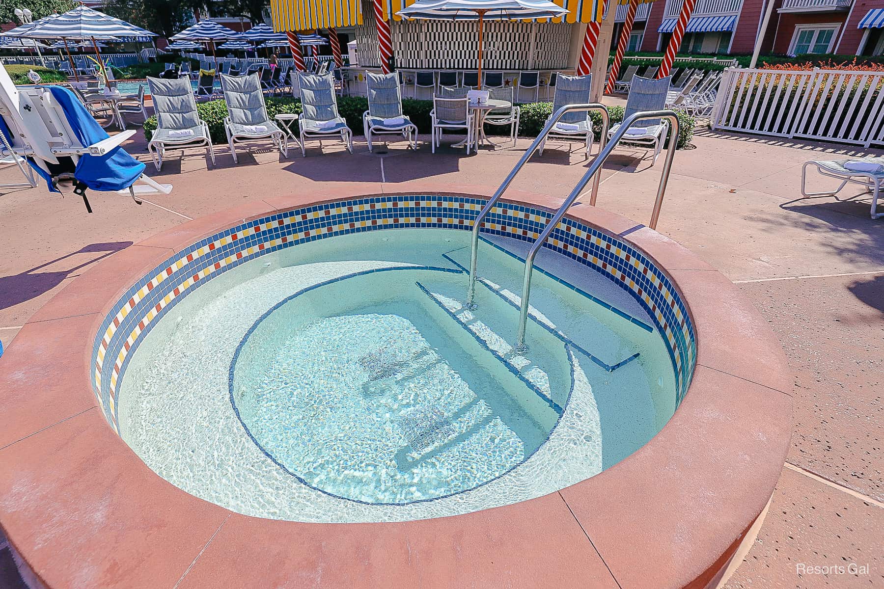 a close up that shows the size of the hot tub at the Luna Park Pool 