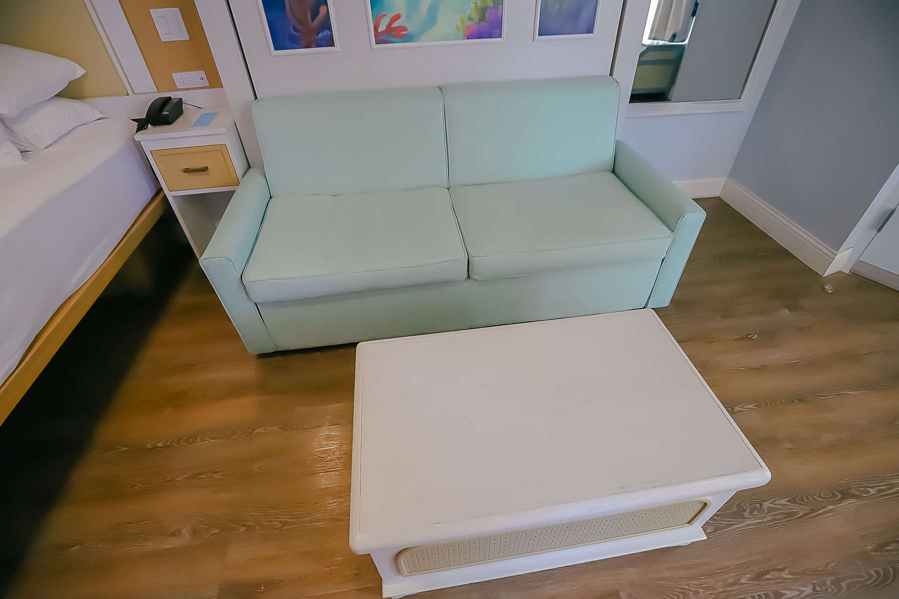 Sofa and coffee table 