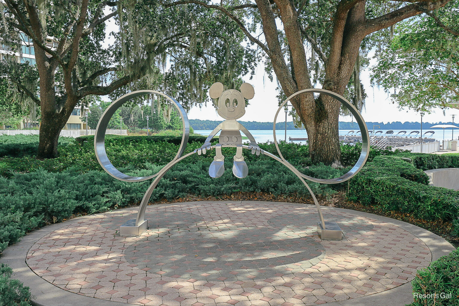 Getting To And From Disney s Contemporary Resort A Mini Pocket Guide getting-to-and-from-disney-s-contemporary-resort-a-mini-pocket-guide