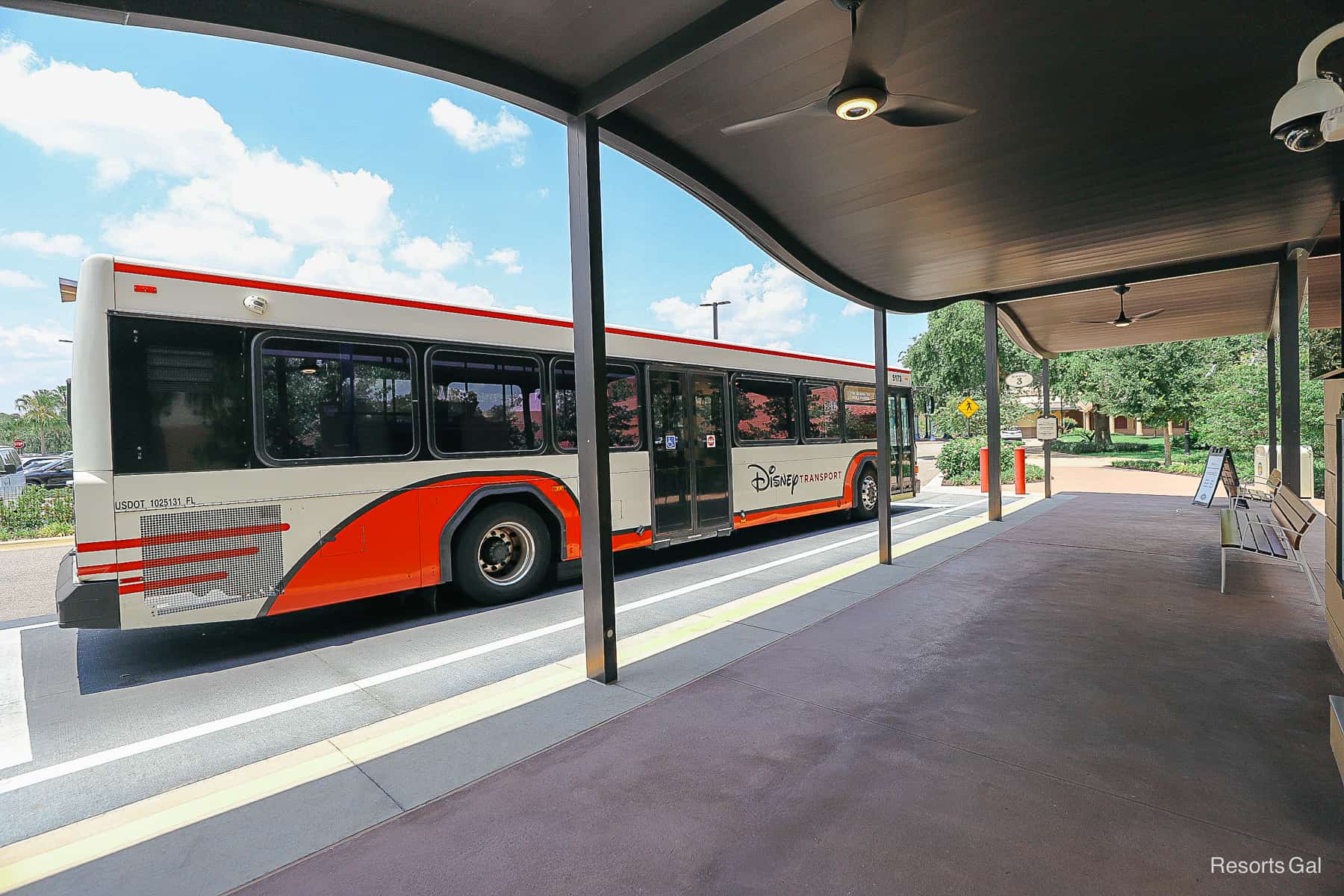 a bus at the bus stop at Gran Destino Tower 