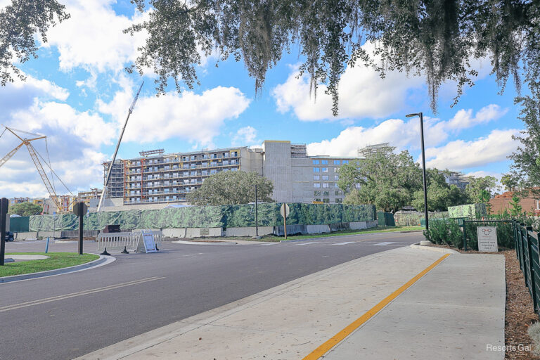 Disney Lakeshore Lodge