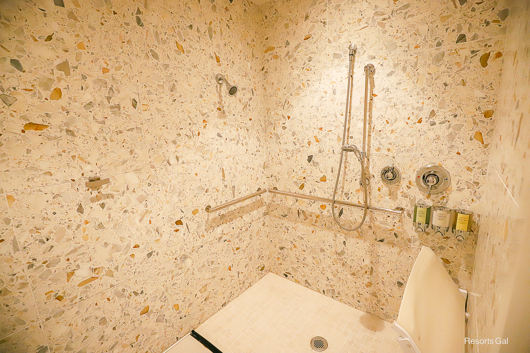 the new shower at the Island Tower Polynesian Villas pool 