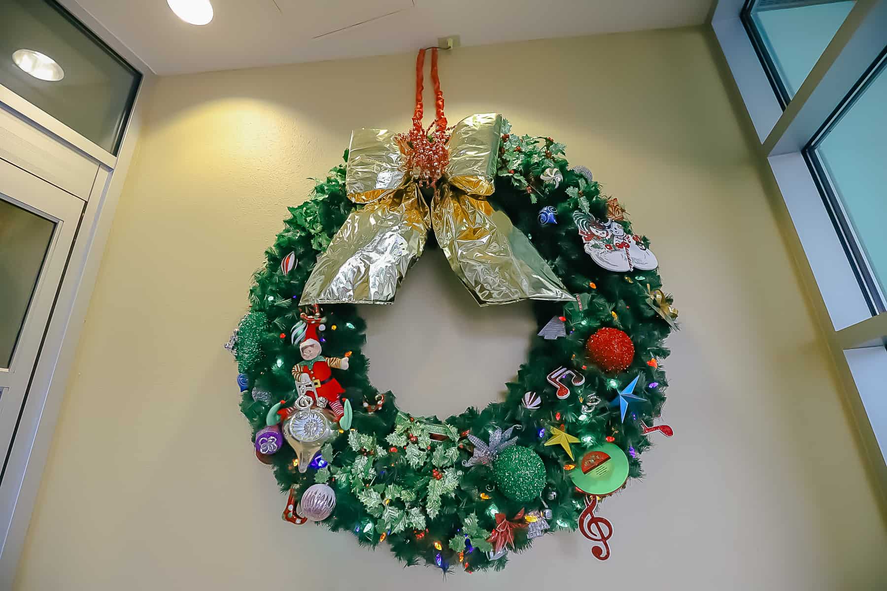 a Christmas wreath at Pop Century 