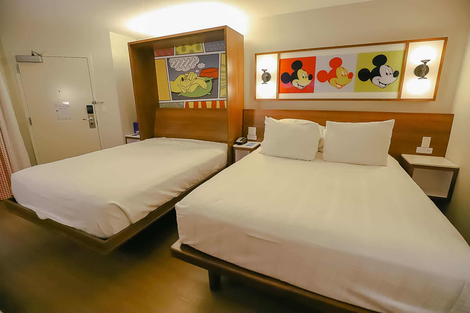 an overall view of the layout of the room at Pop Century 