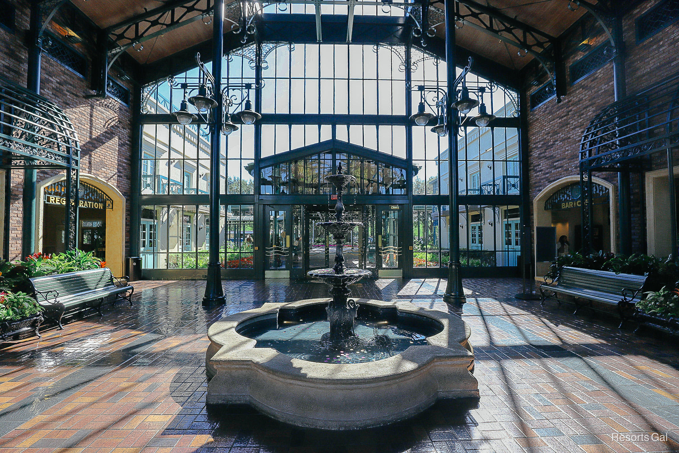 the lobby of Port Orleans French Quarter