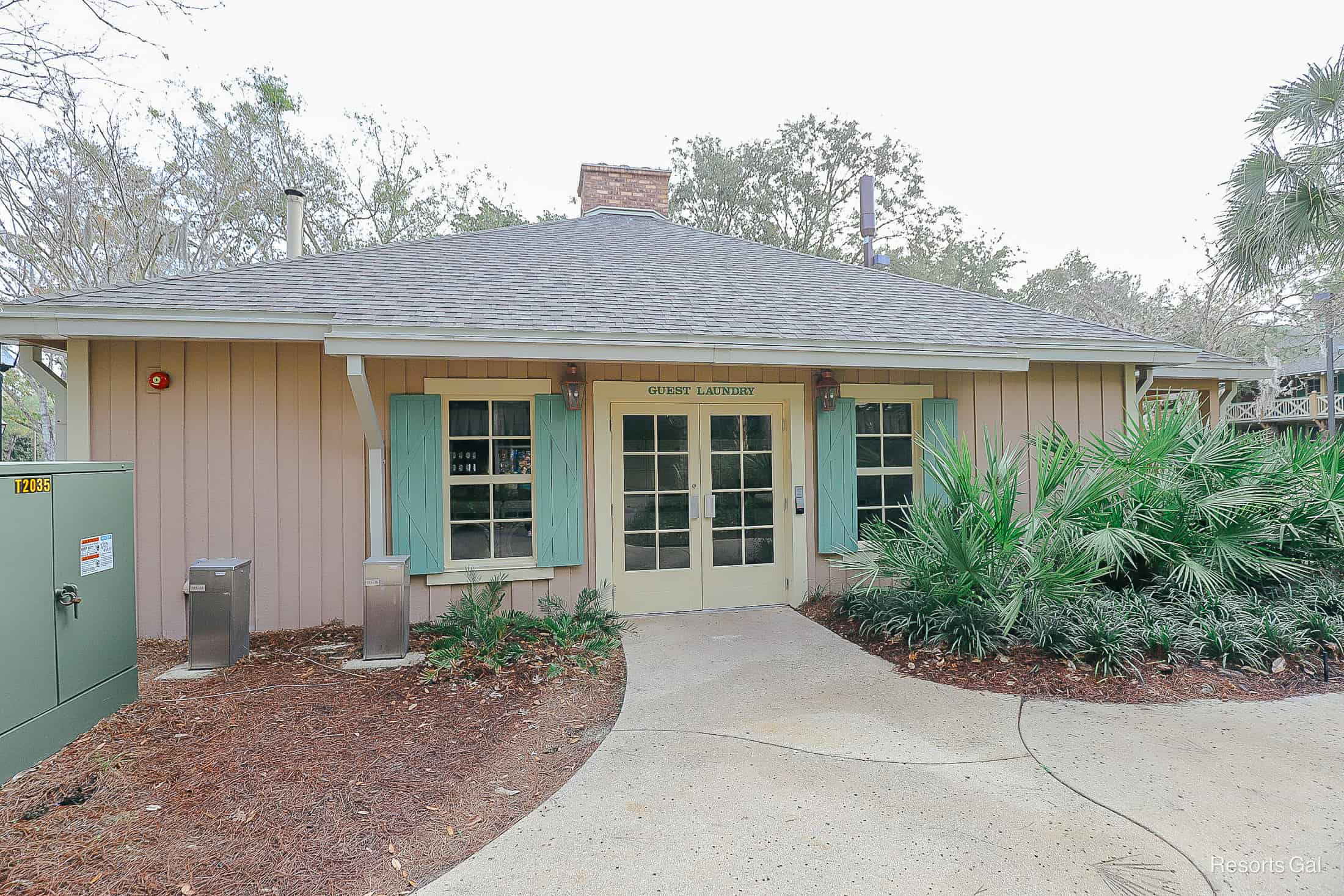 the entrance to a guest laundry at Alligator Bayou 