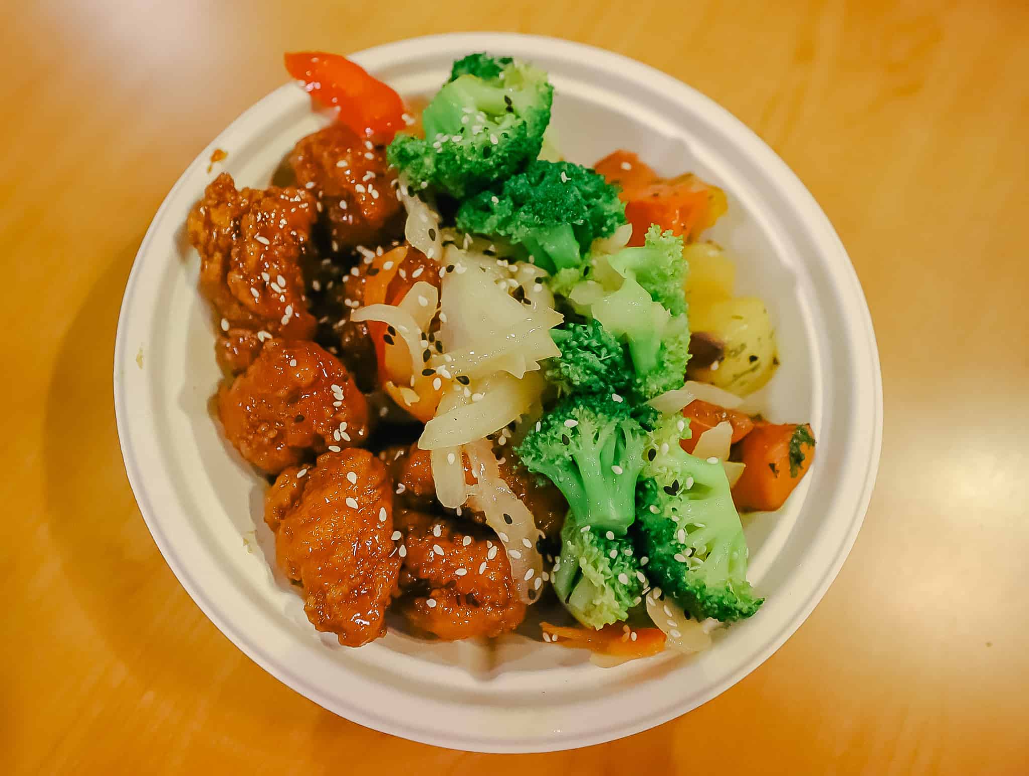 chicken stir fry with veggies from Pop Century 