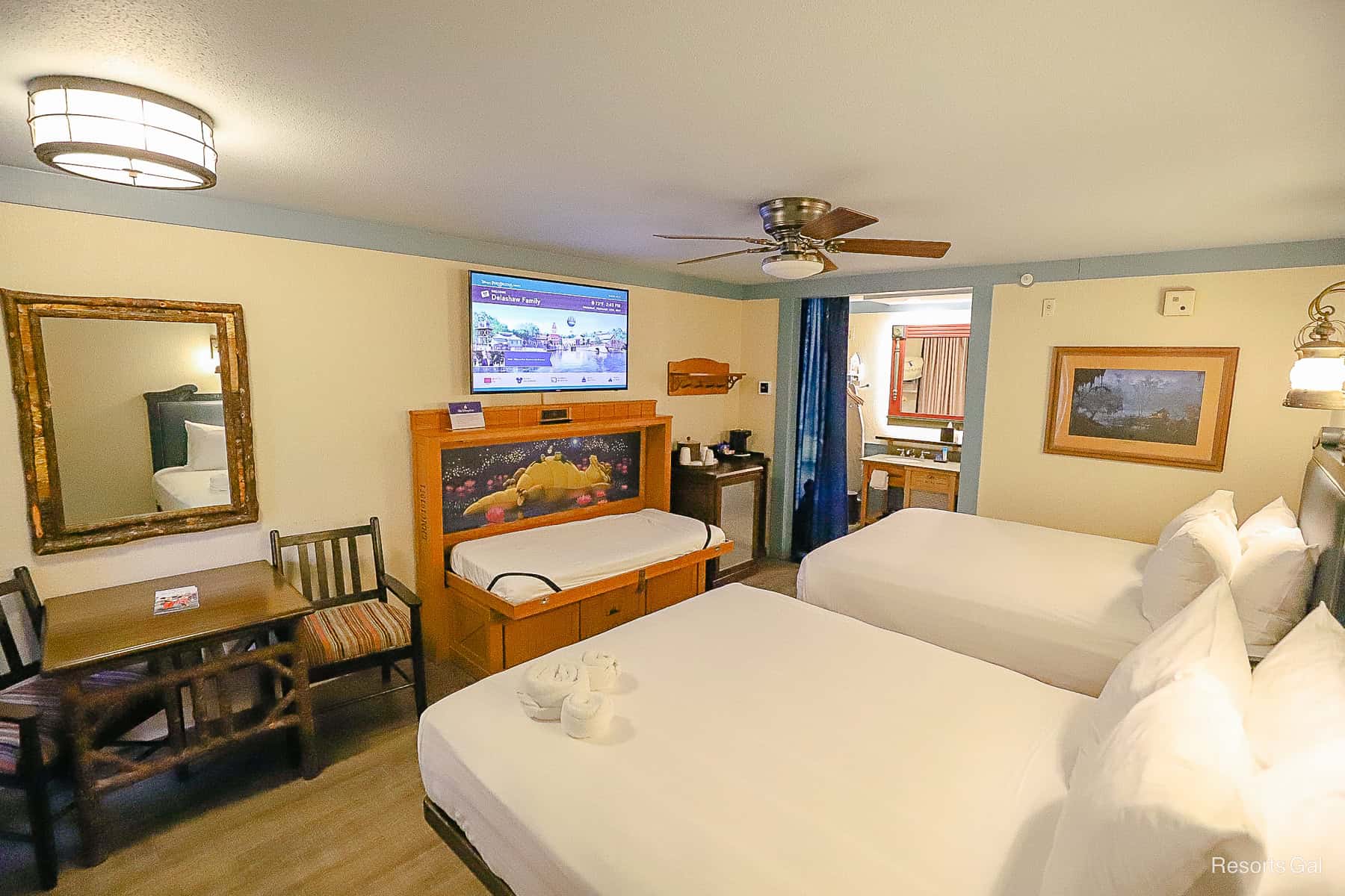 a room with a 5th sleeper at Disney's Port Orleans Riverside