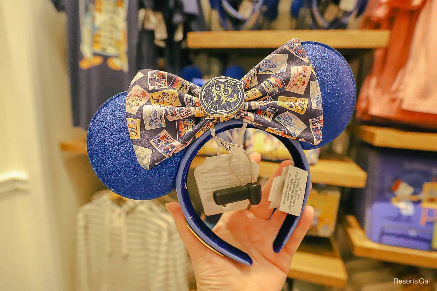 a pair of Minnie Ears with the "RR" resort logo 