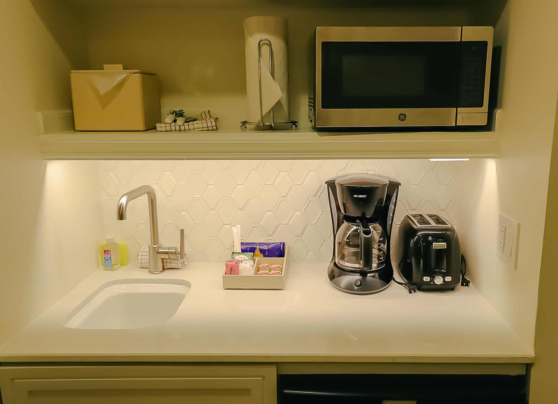 small appliances in kitchenette