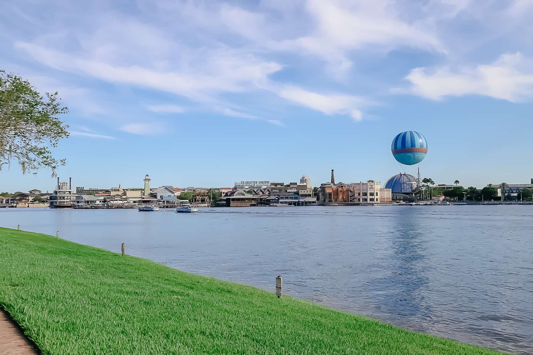 Disney's Saratoga Springs looking to the restaurants across the lake.