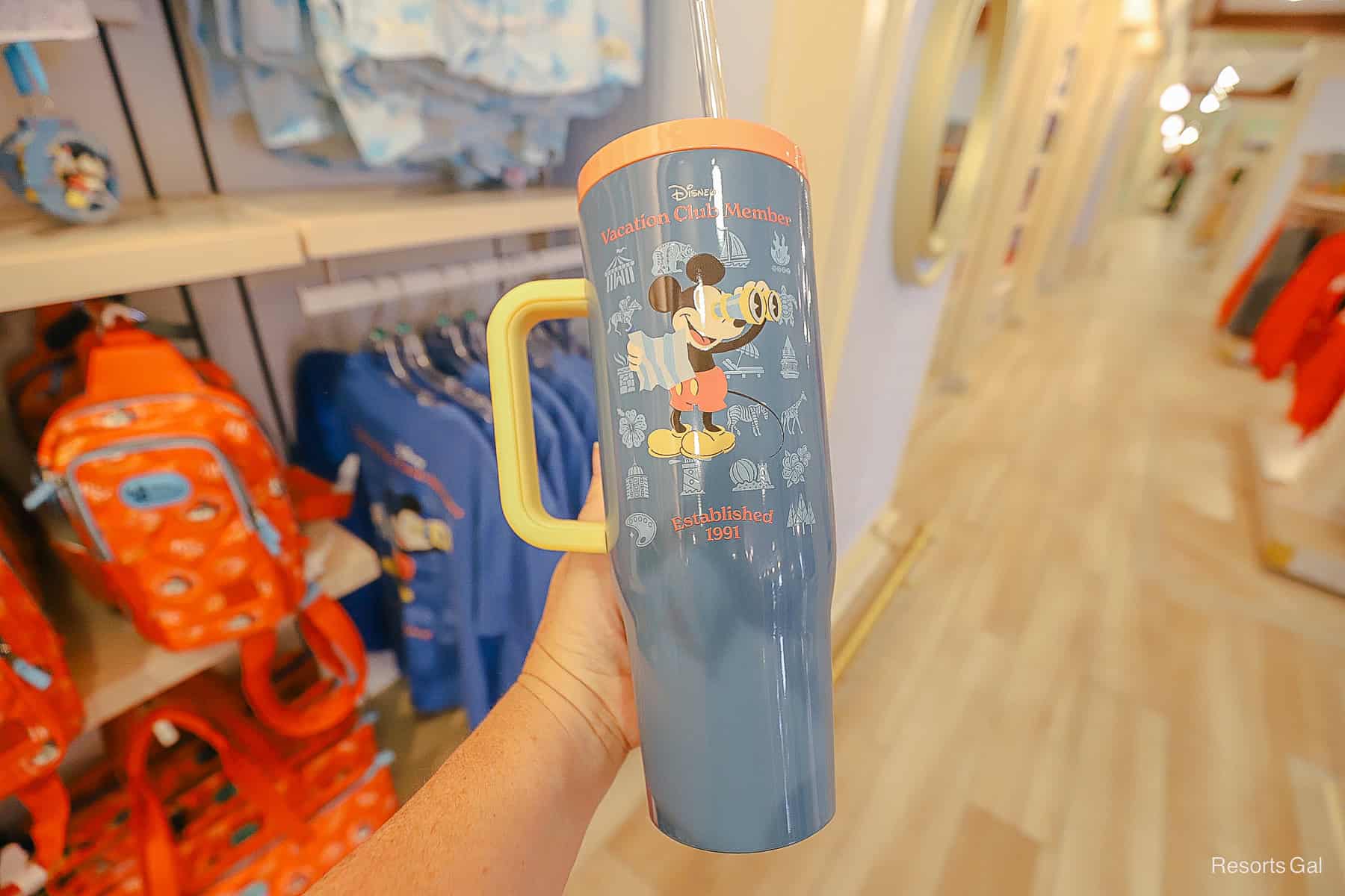 large tumbler with handle