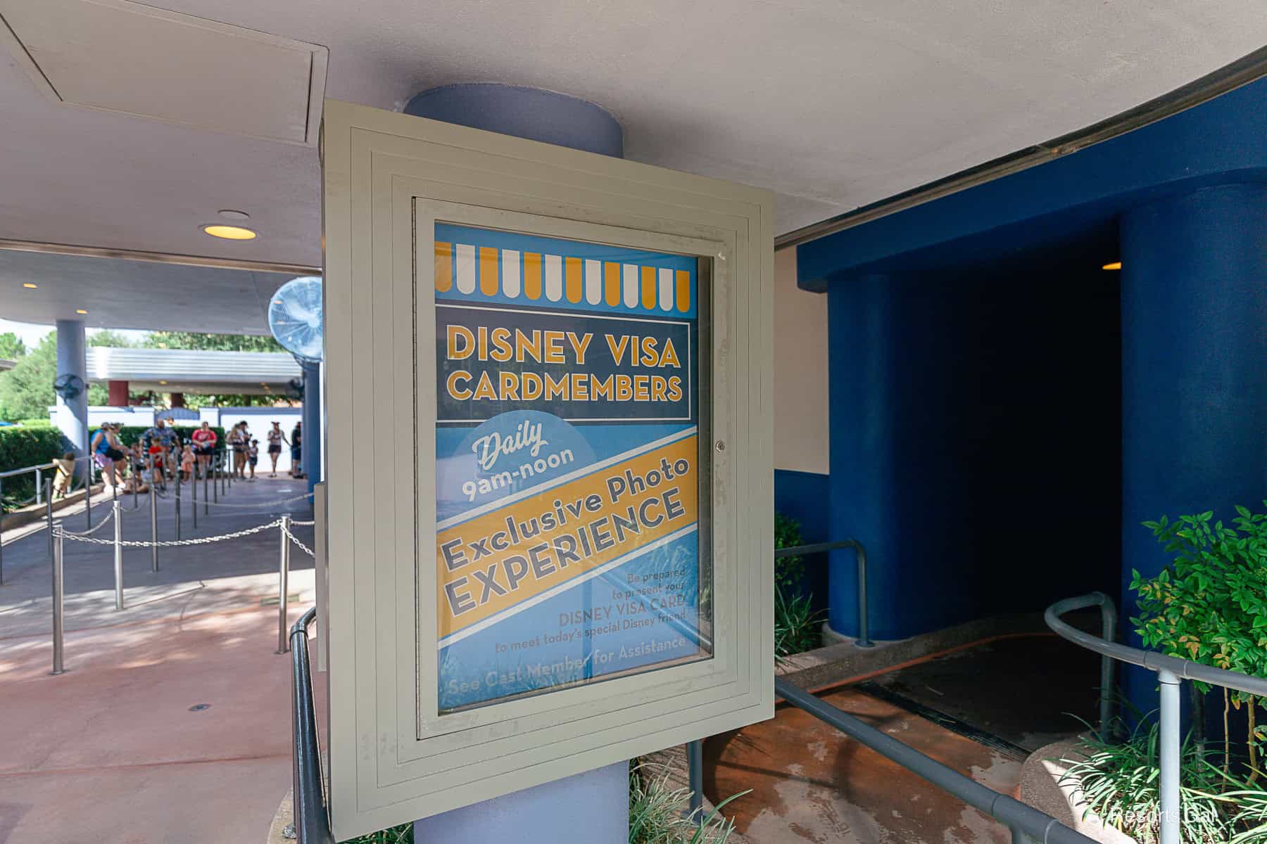 sign for the Disney Visa Cardmembers Stitch meet-and-greet