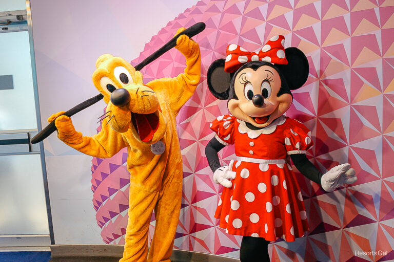 Disney Visa Card Holders: Get Early Access to Free Dining Plan Offer for Select Dates in 2026