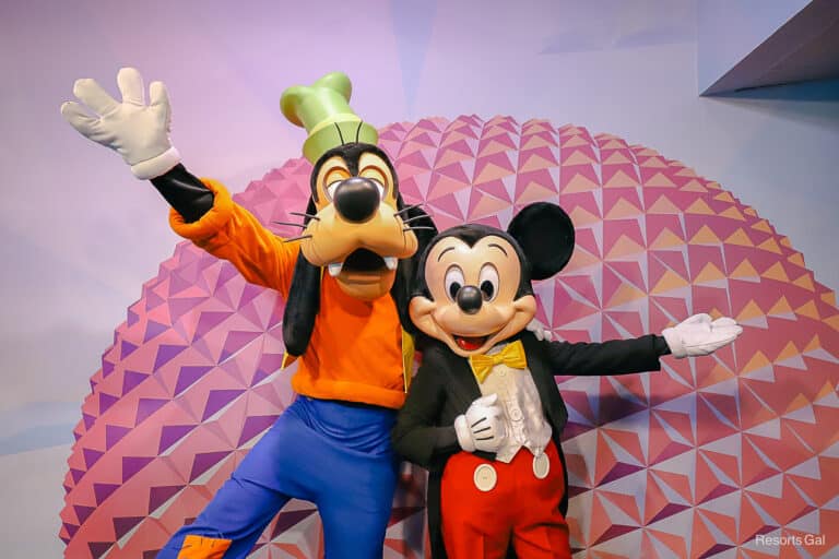 Coming Soon: 2026 Free Dining Promotion for Disney Visa Cardholders