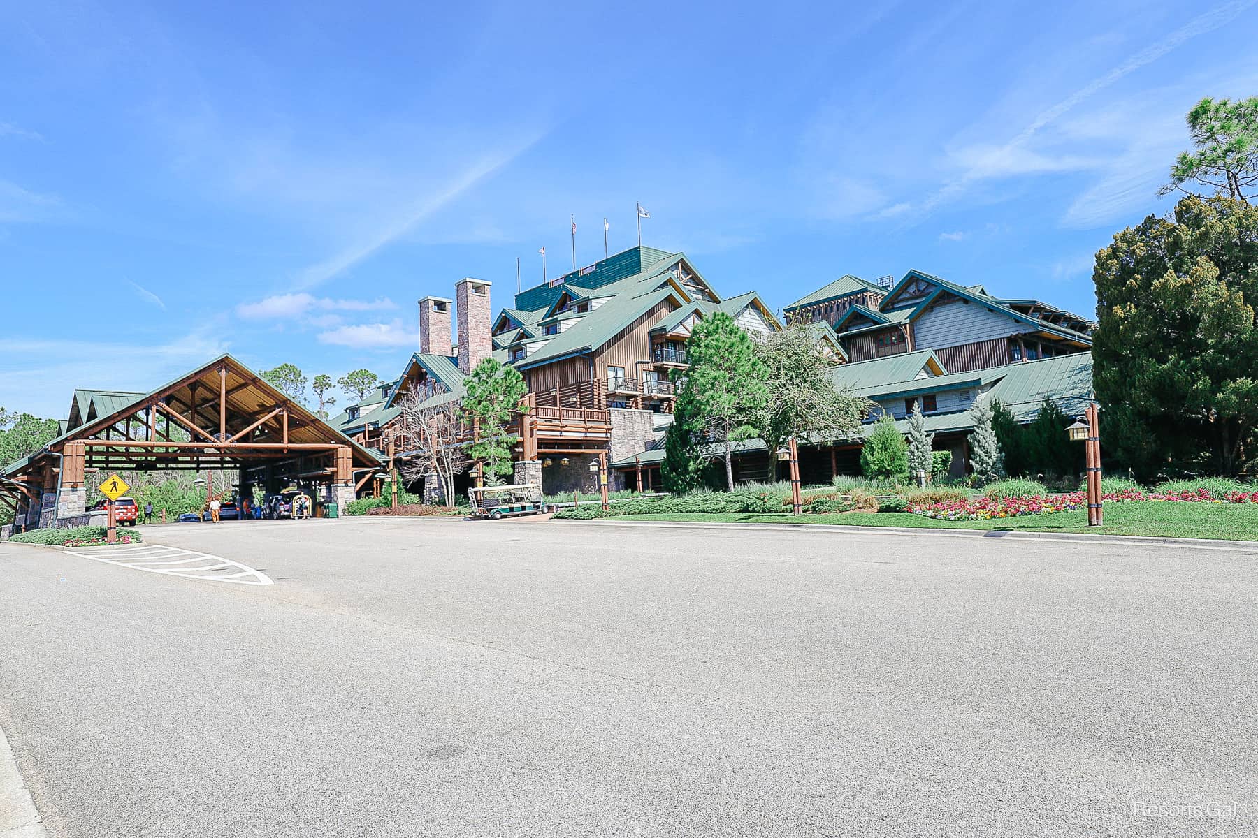a view of the Wilderness Lodge that shows an angle where it looks like Old Faithful Inn 