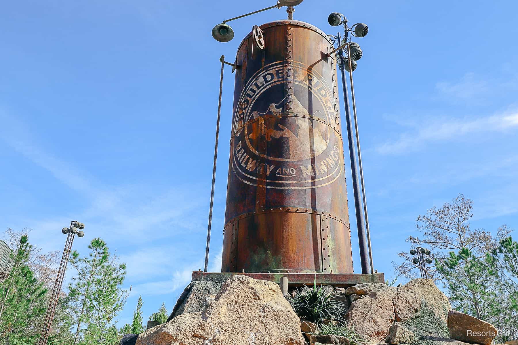 the rusty tank says Boulder Ridge Railway and Mining 