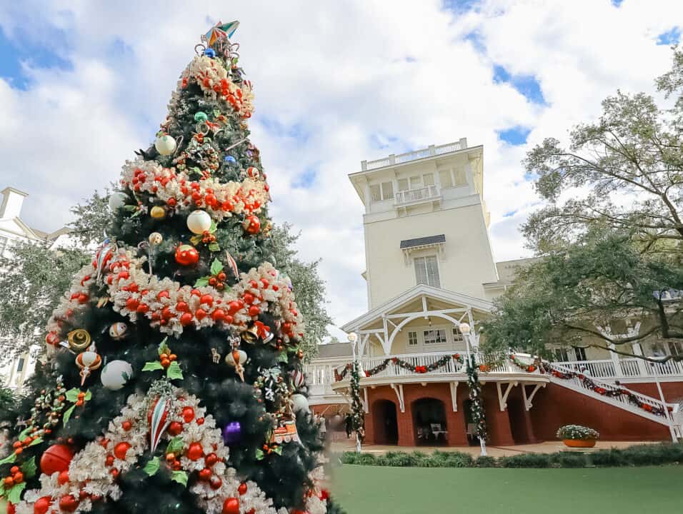 The Top 10 Disney World Resorts at Christmas