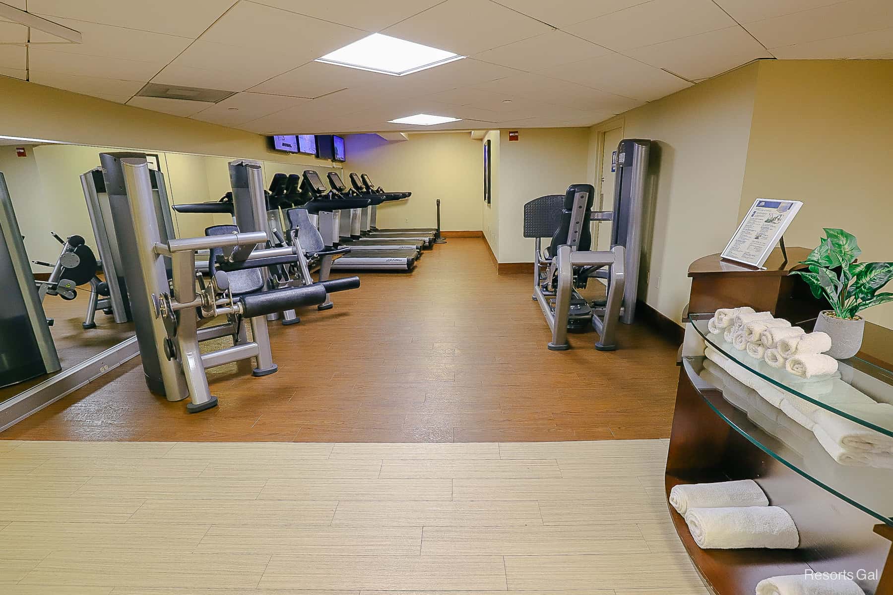 towels and other amenities for guests in the gym at Disney's Contemporary 