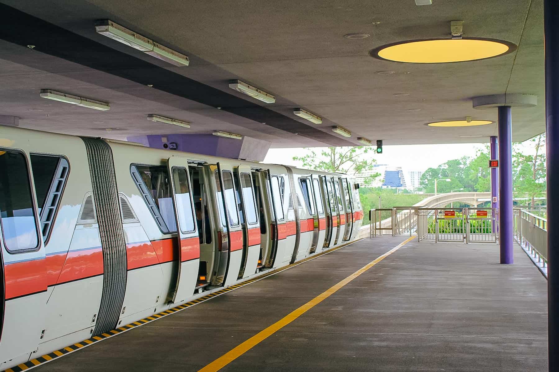 The Express Monorail is getting ready to depart the TTC and travel through the Contemporary ahead. 