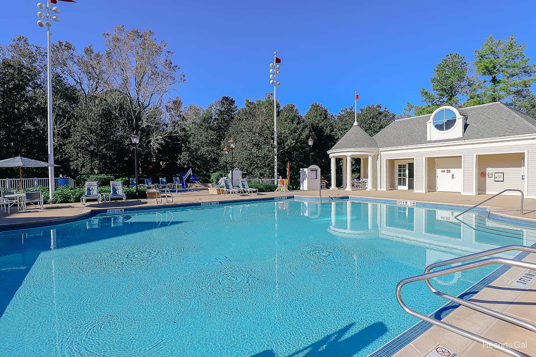a quiet Admiral Pool before any guests have arrived