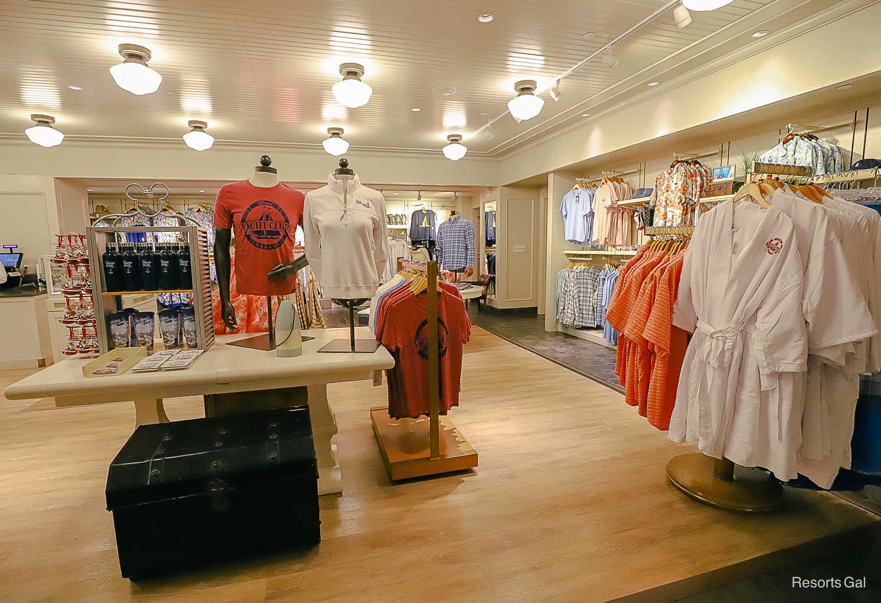 disney yacht club gift shop hours