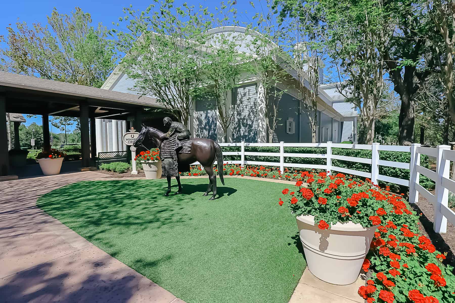 Winner's Circle Statue at Disney's Saratoga Springs 