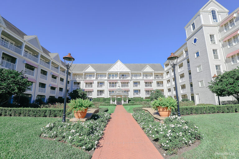 Dining at a Glance: Disney’s Yacht Club Resort