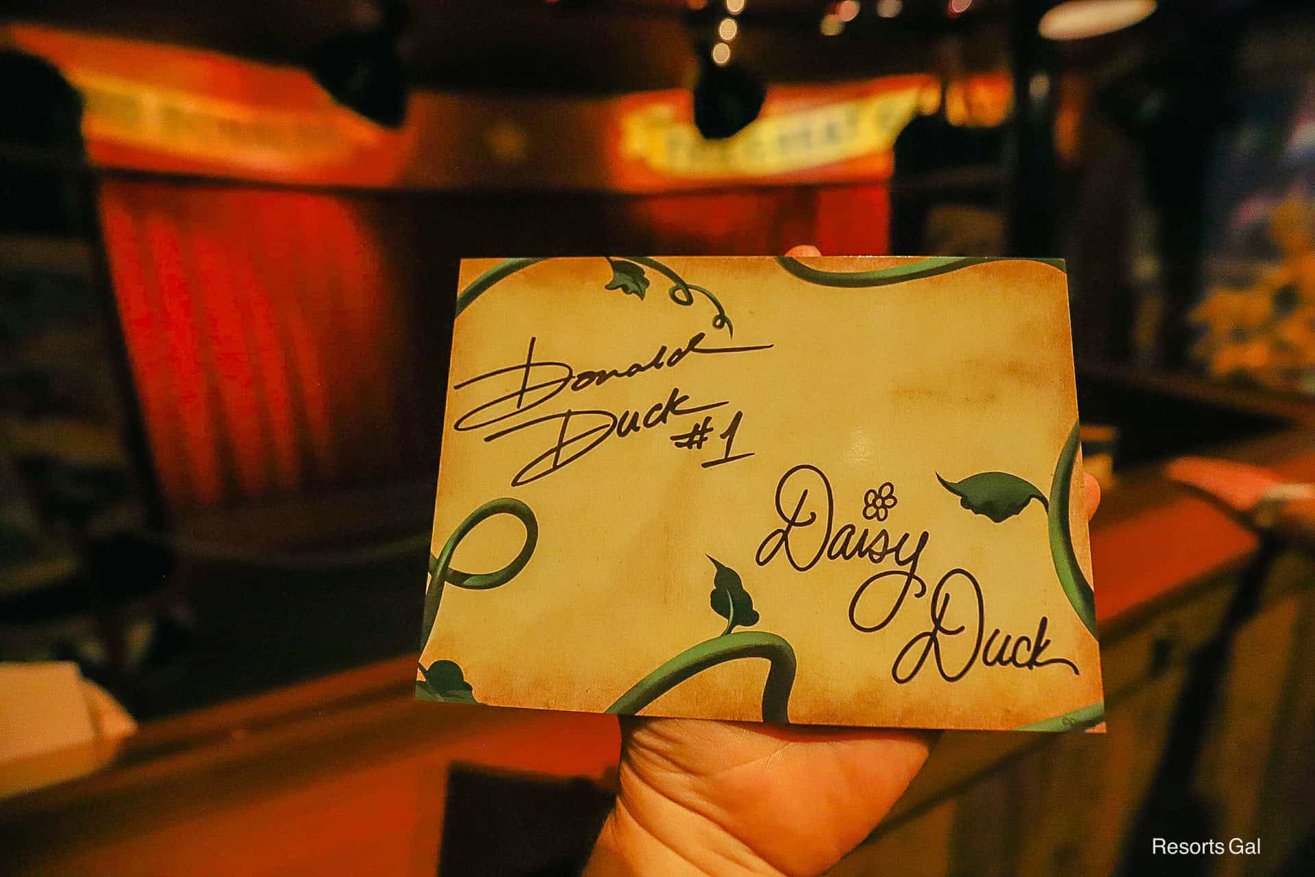 character autograph card with Donald and Daisy Duck's signatures 
