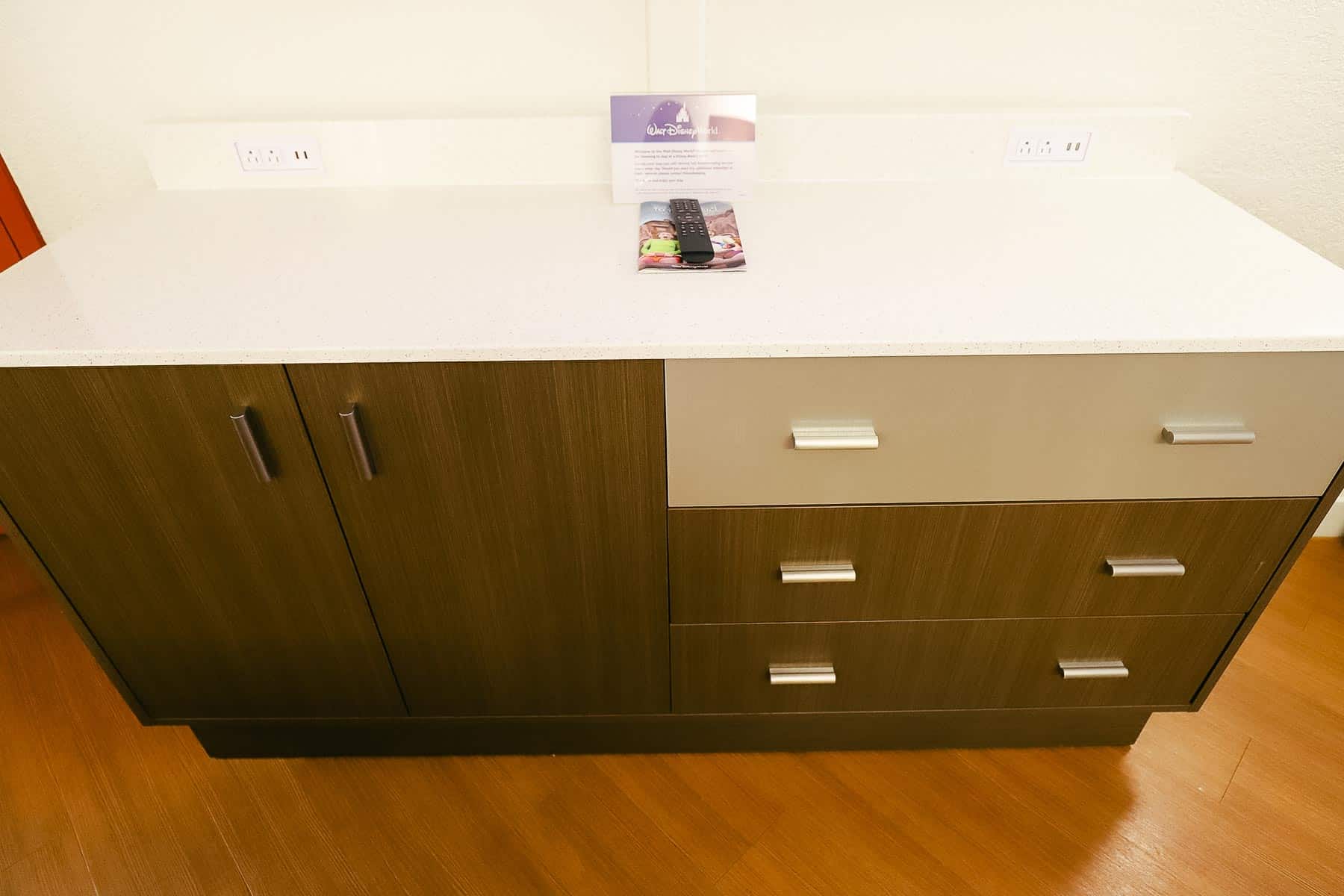 dresser storage with three drawers 