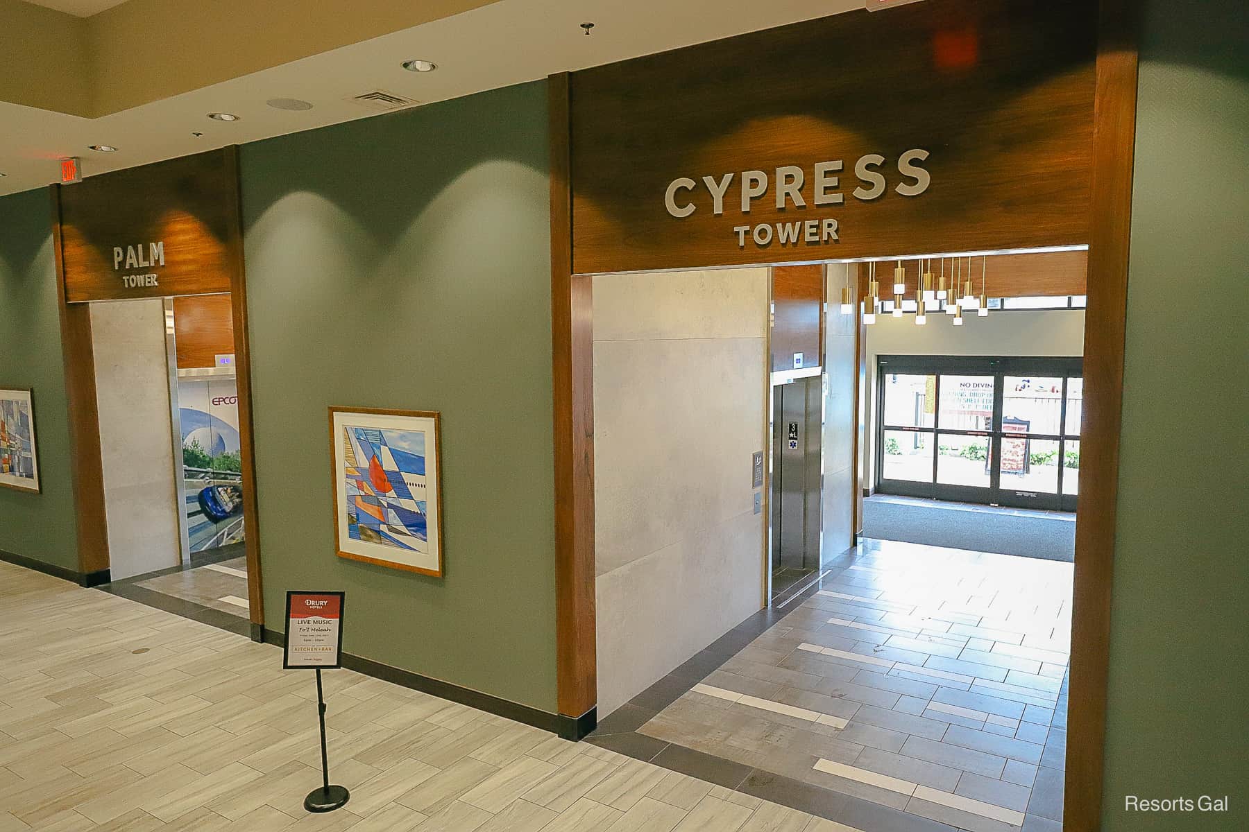 Separate elevator lobbies for the Cypress and Palm Towers of the Drury Plaza Hotel. 