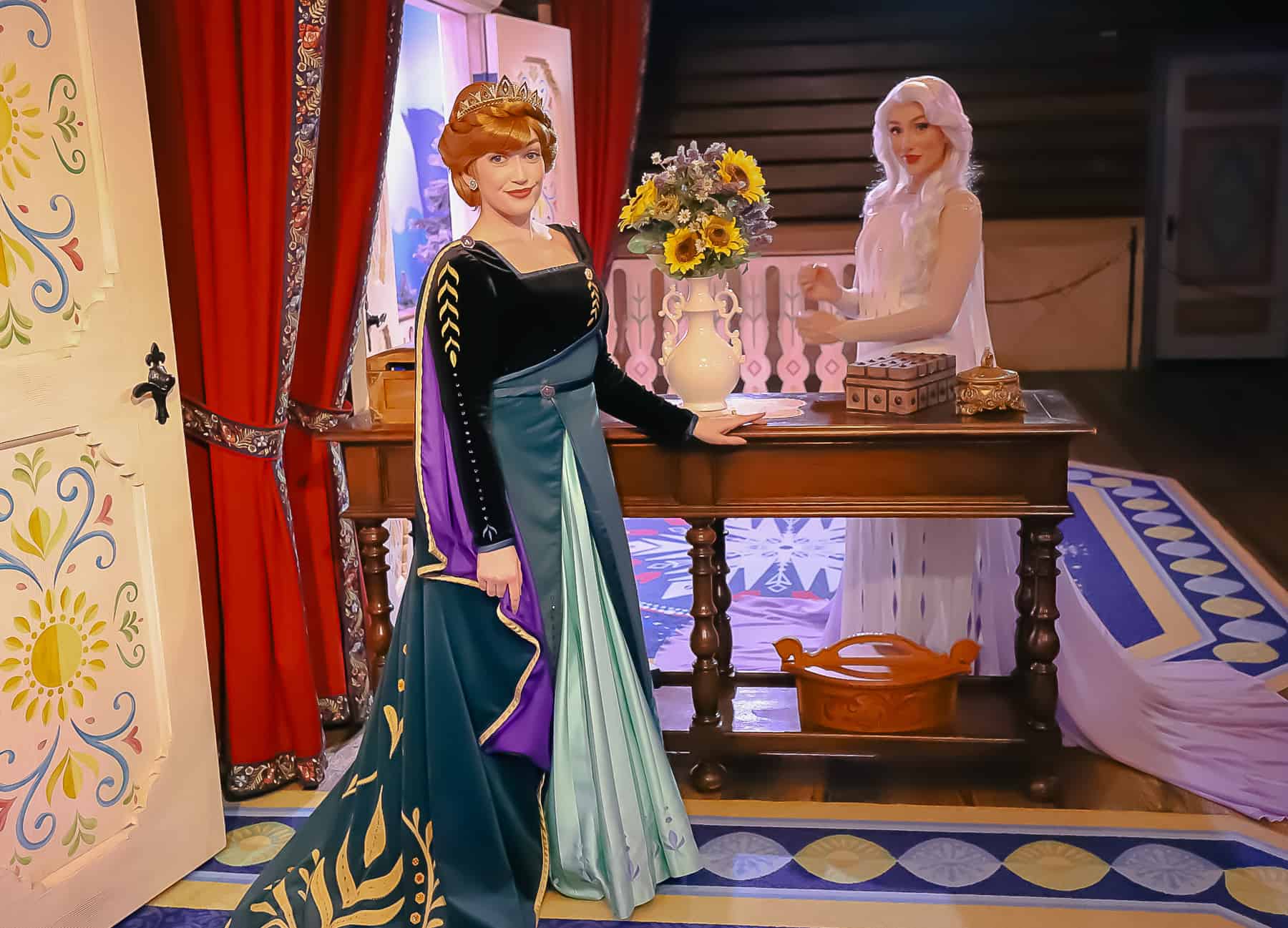 Anna and Elsa 