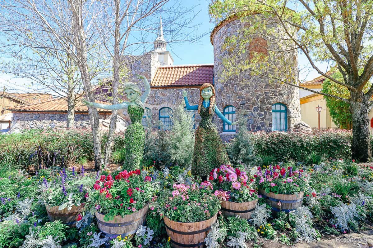 Anna and Elsa character topiaries at Epcot