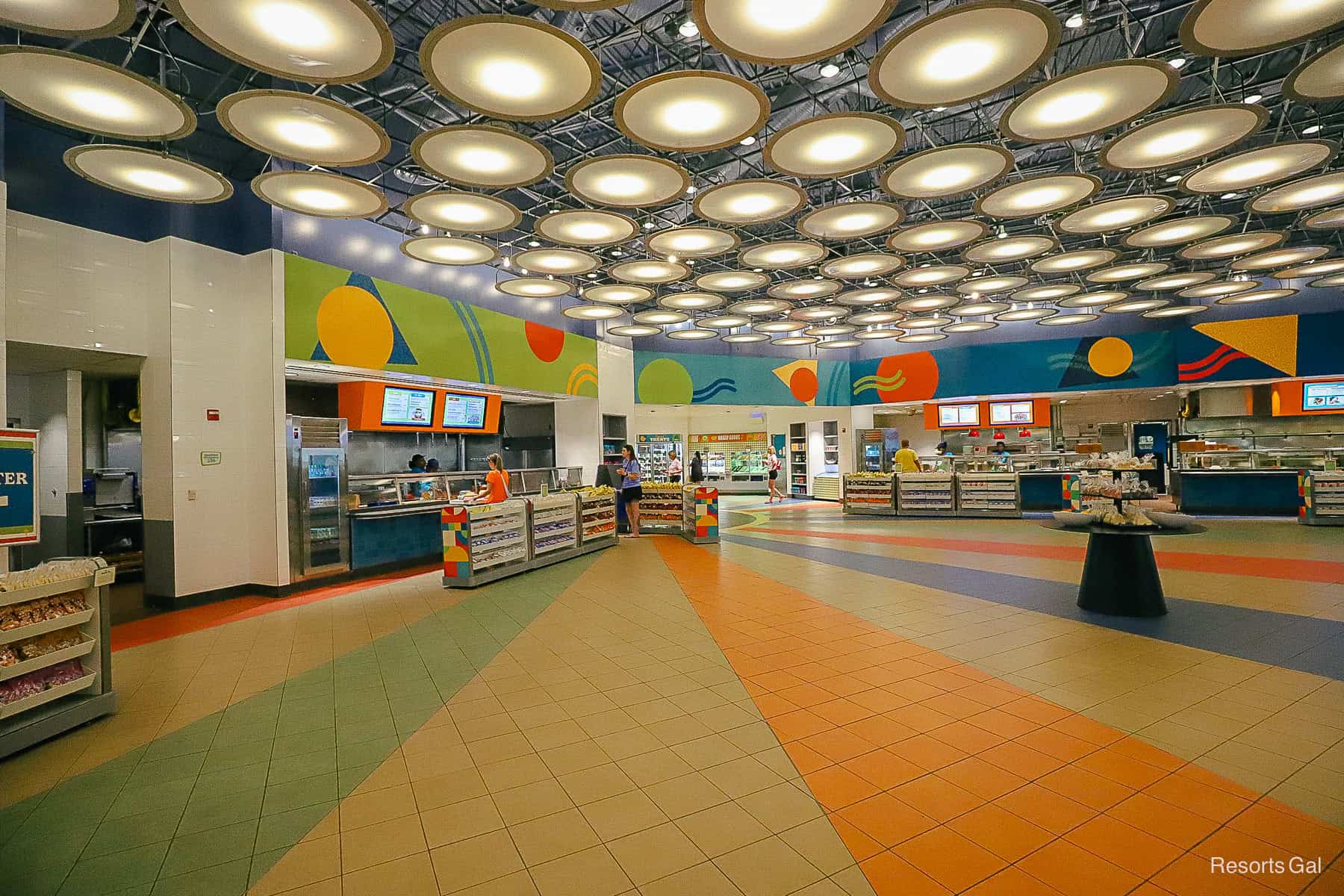 the layout of the food court at Pop Century